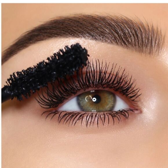 PAT McGRATH LABS
Dark Star Volumizing Mascara-NIB - Picture 2 of 8